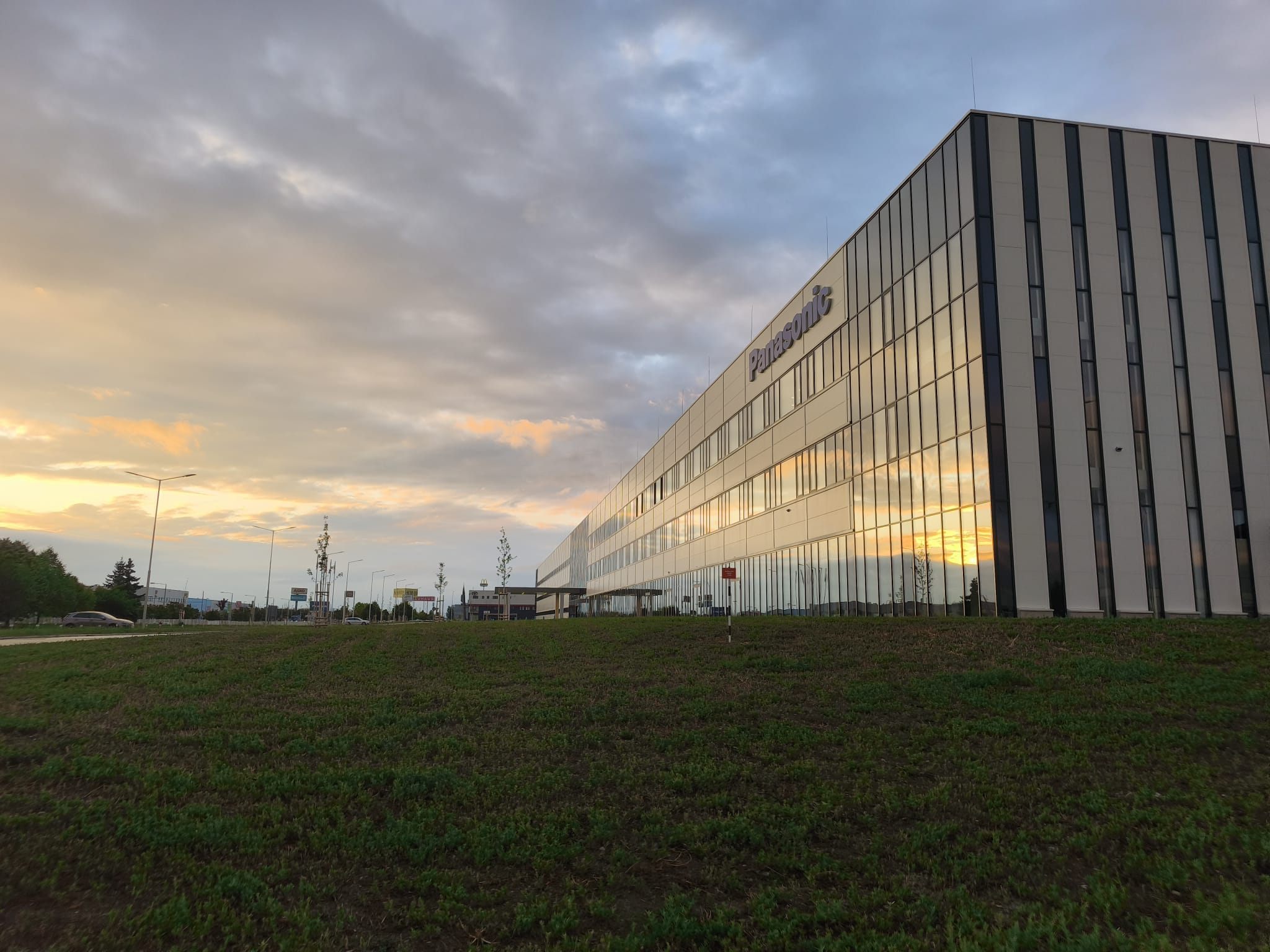 Panasonic otvoril nový závod na výrobu aj vývoj tepelných čerpadiel s plánovanou kapacitou 1,4 milióna jednotiek